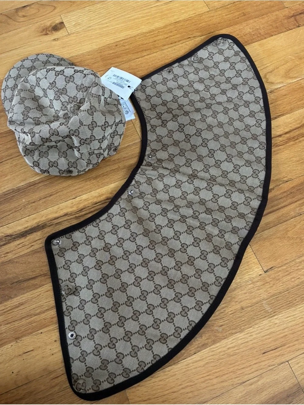 Gucci Beige & Brown GG Monogram Cap and Scarf Set